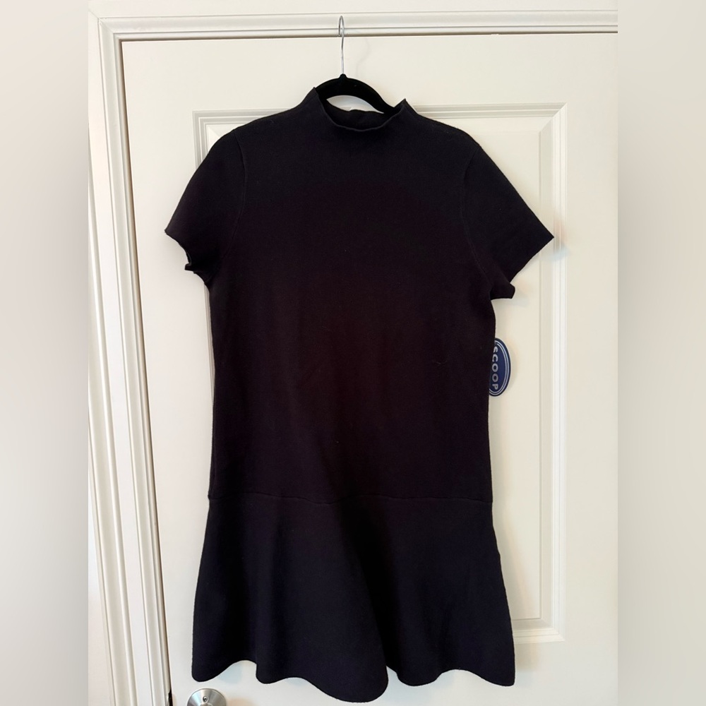 Classic Black Short-Sleeve Knit Dress
